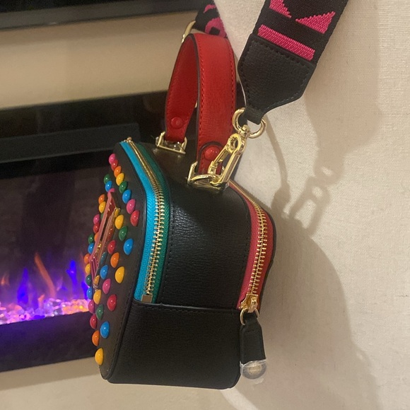 Karl Lagerfeld Paris - Picture 14 of 17